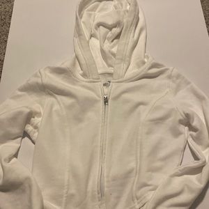 white cropped hollister zipup hoodie